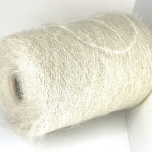 beige-cream-alpaca-wool-fluffy-yarn